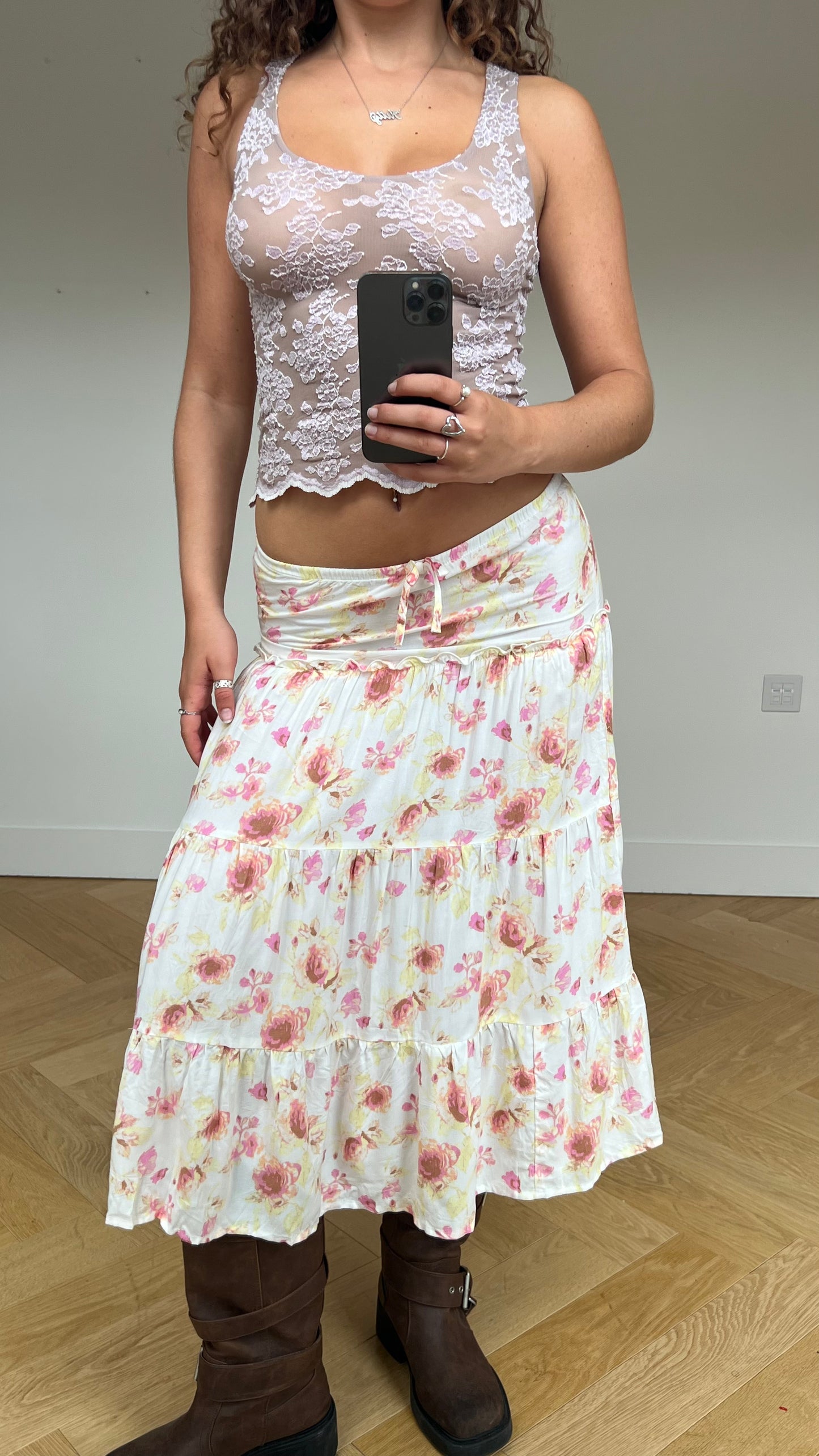 00s white floral midi skirt- size S