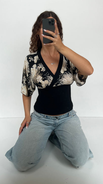 00s black floral top- size L