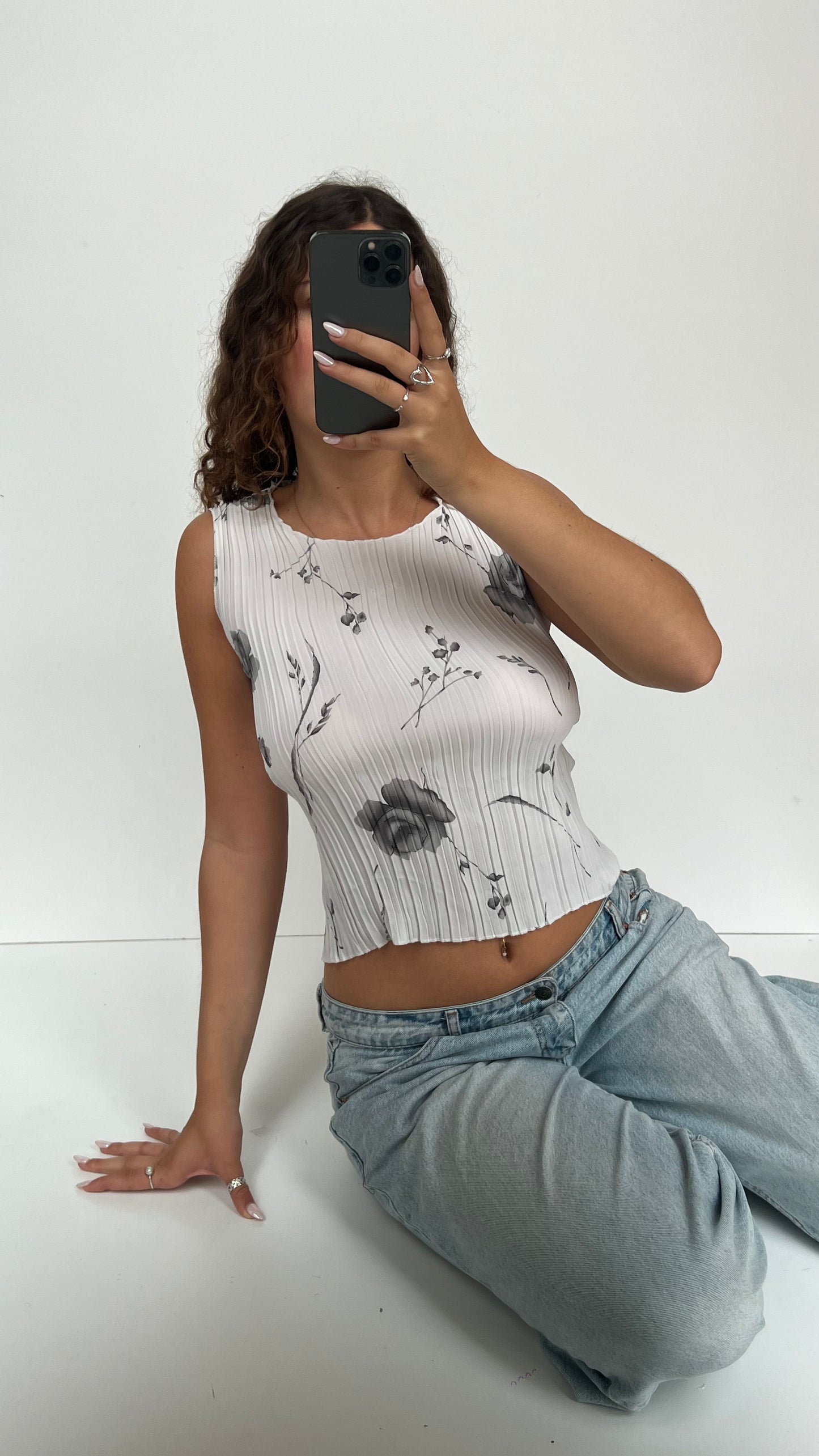00s white floral tank top- size S