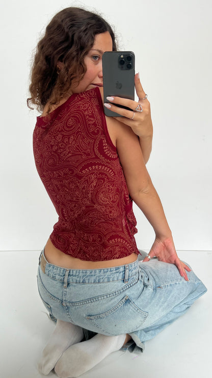 00s red paisley tank top- size M/L