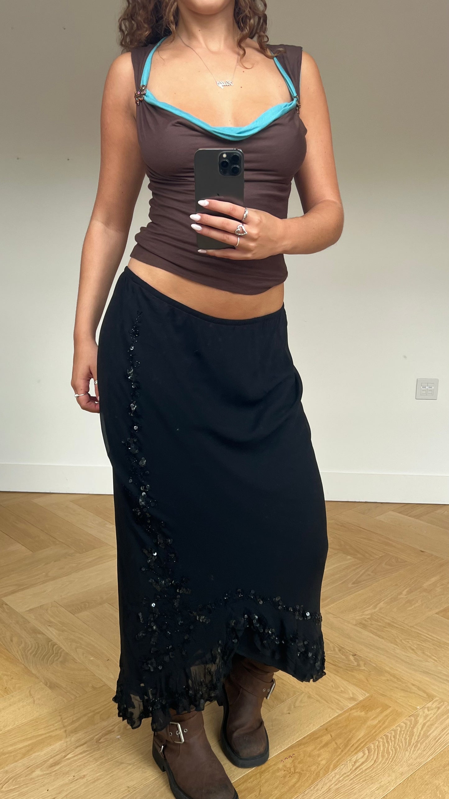 00s black sequin maxi skirt- size L