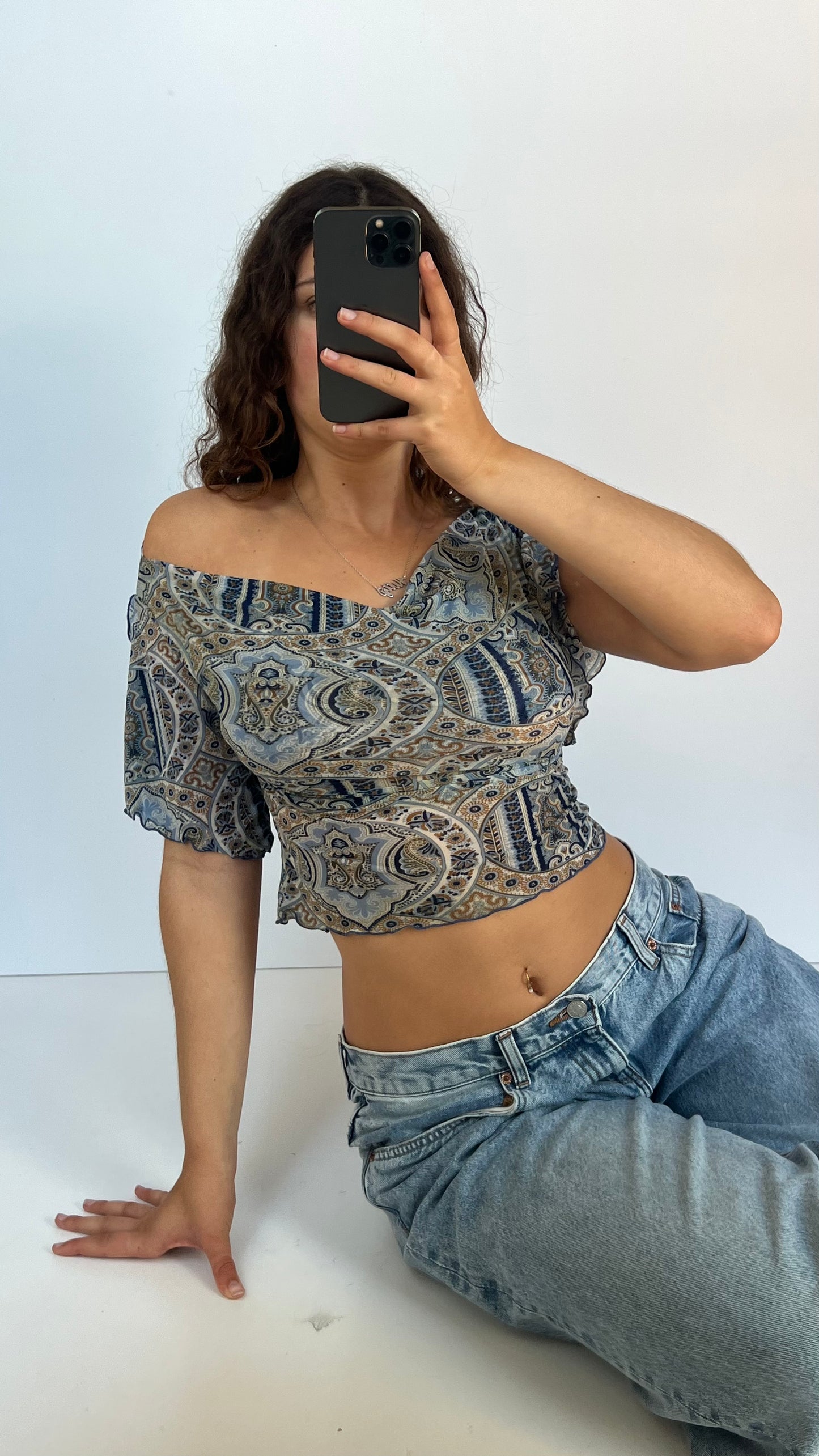 00s blue mesh patterned top- size M
