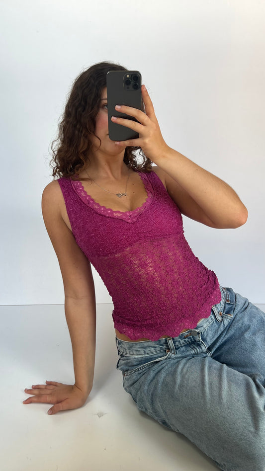 00s pink lace tank top- size S