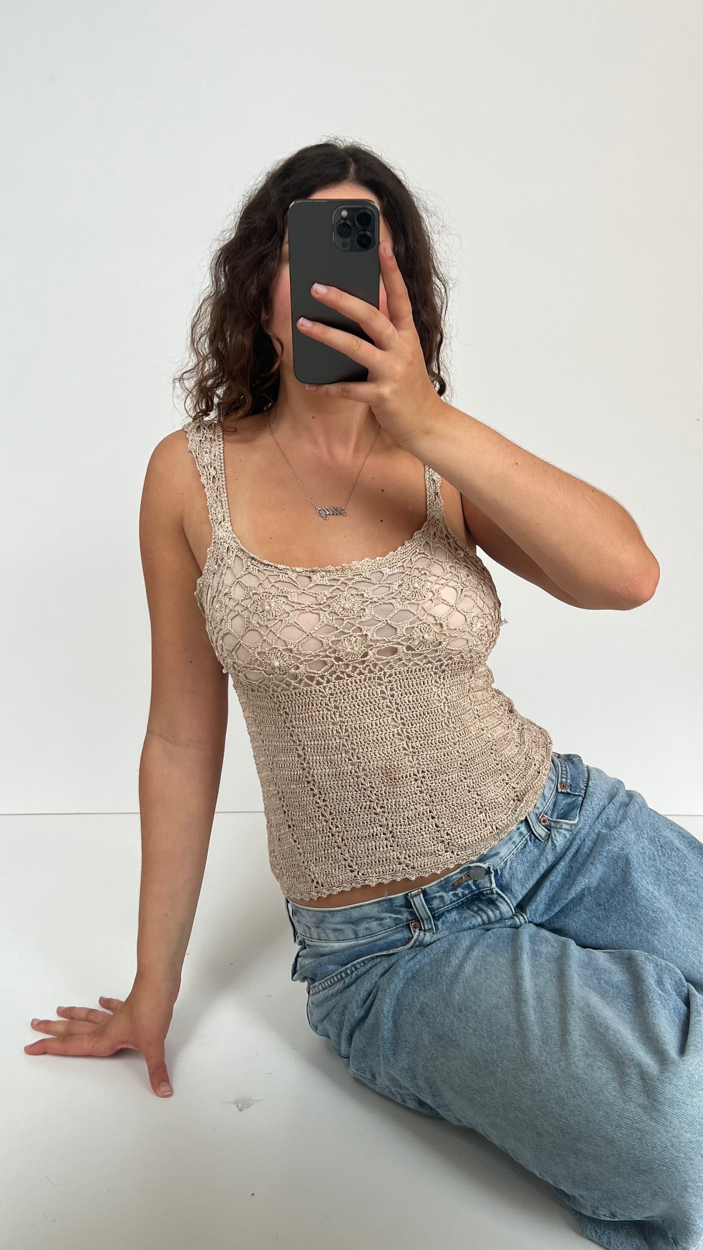 00s cream crochet cami- size M