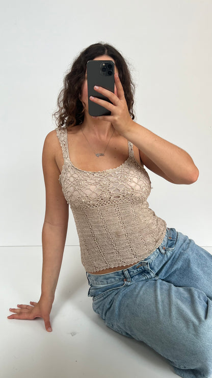 00s cream crochet cami- size M