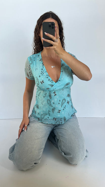 00s blue paisley top- size M