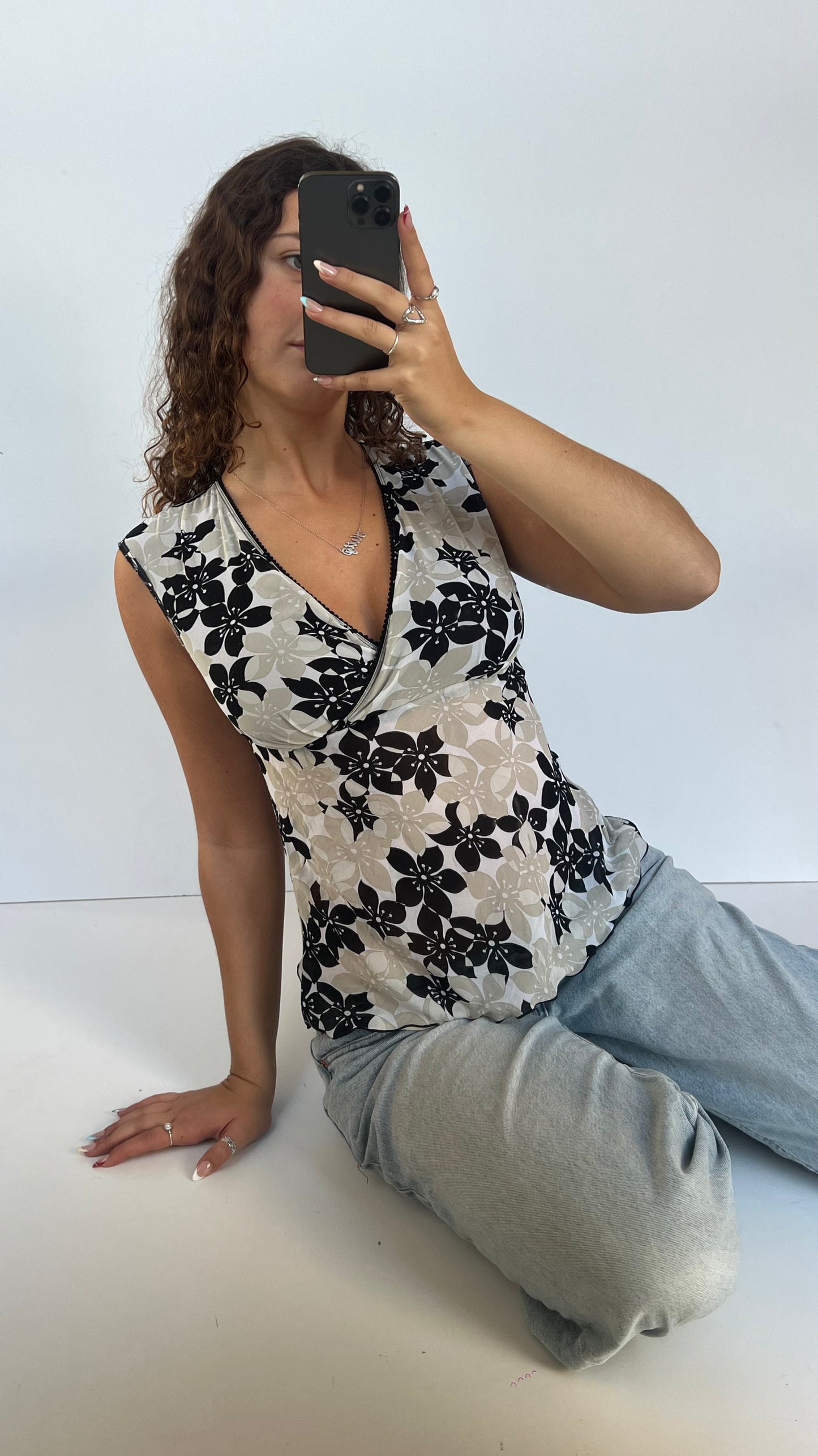 00s white floral babydoll top- size S