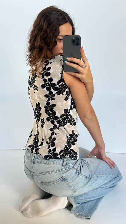 00s white floral babydoll top- size S