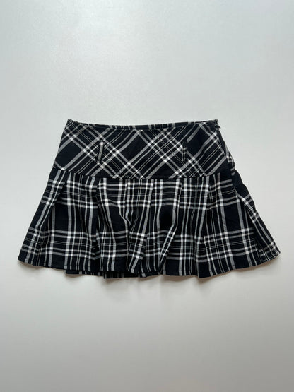 00s black plaid mini skirt- size S