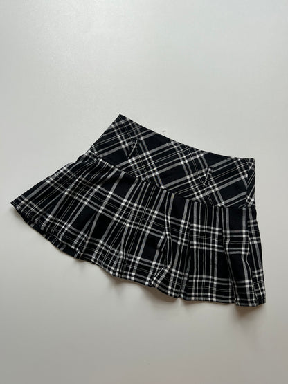 00s black plaid mini skirt- size S
