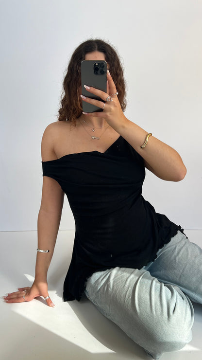 00s black mesh asymmetric top- size M