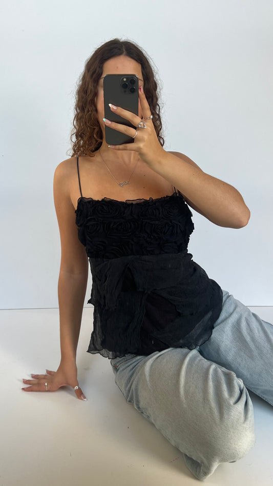 00s black ruffle cami- size M