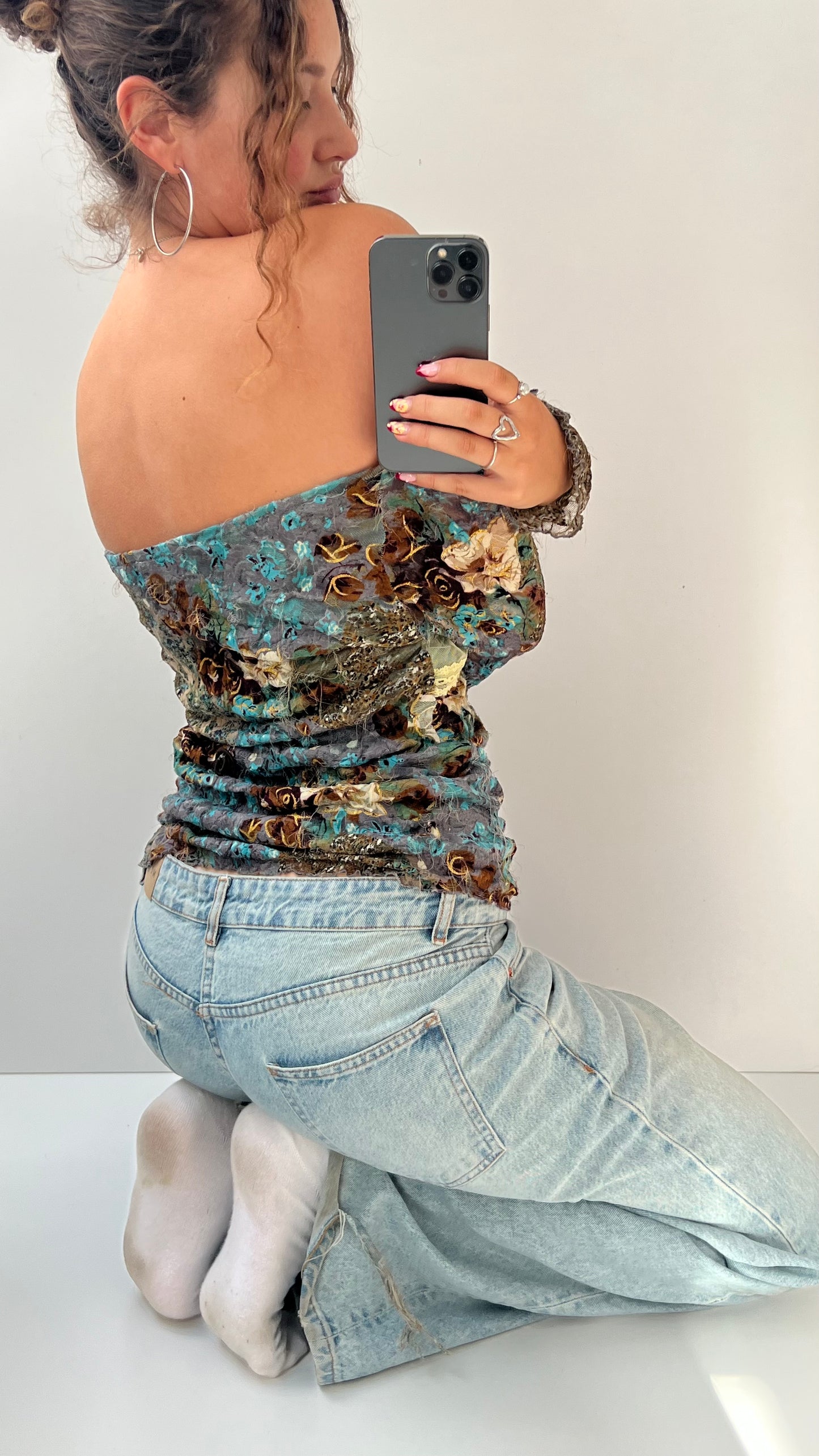 00s blue floral mesh long sleeve top- size M