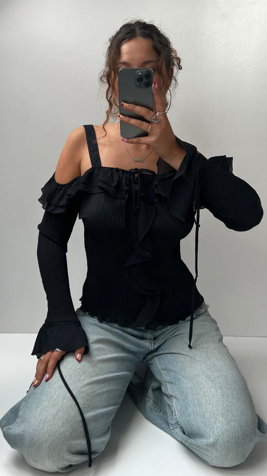 00s pleated black long sleeve top- size L
