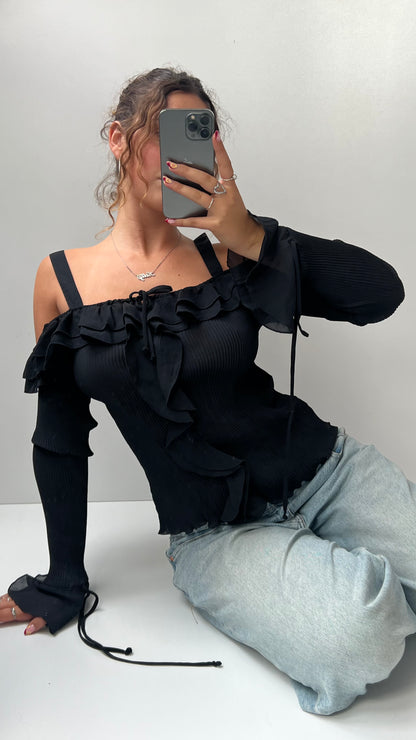 00s pleated black long sleeve top- size L
