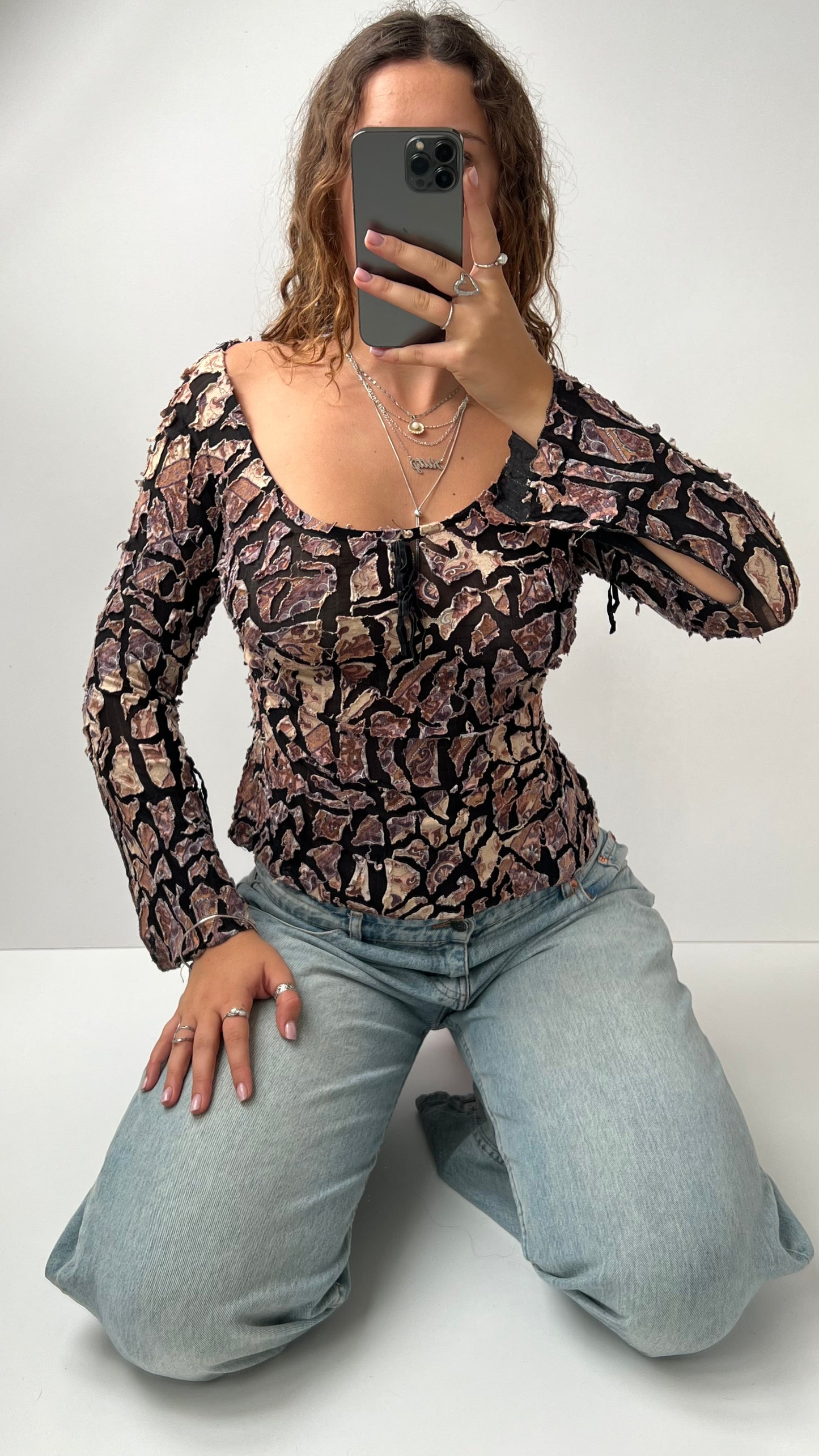 00s textured mesh long sleeve- size M