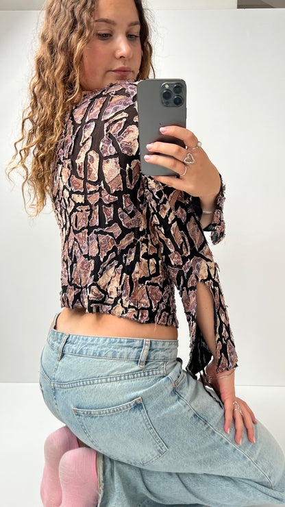 00s textured mesh long sleeve- size M