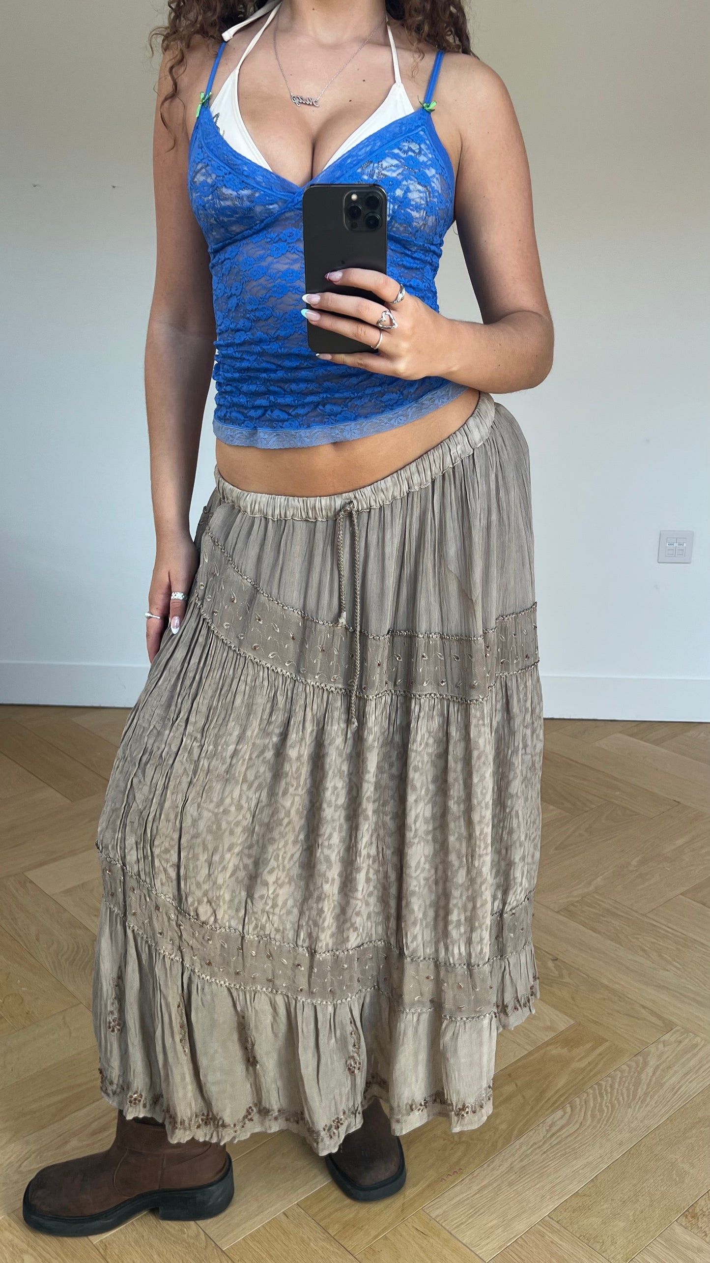 00s brown maxi skirt- size L
