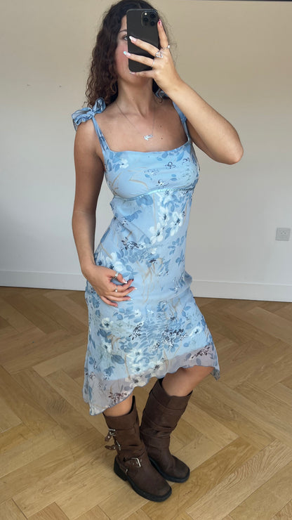 00s blue floral midi dress- size M