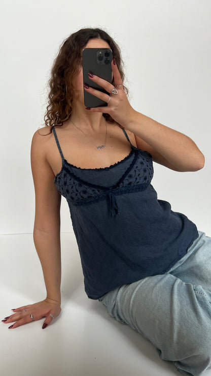 00s navy embroidered cami- size L