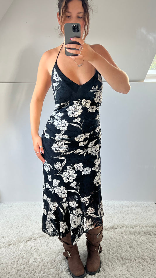 00s black lace floral midi dress- size XL