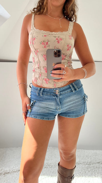 00s low rise denim shorts- size M