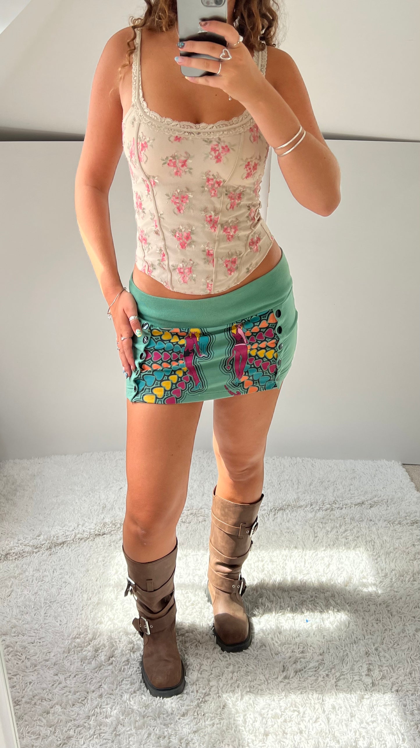 00s green graphic mini skirt- size M