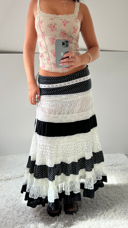 00s black lace polka maxi skirt- size S/M