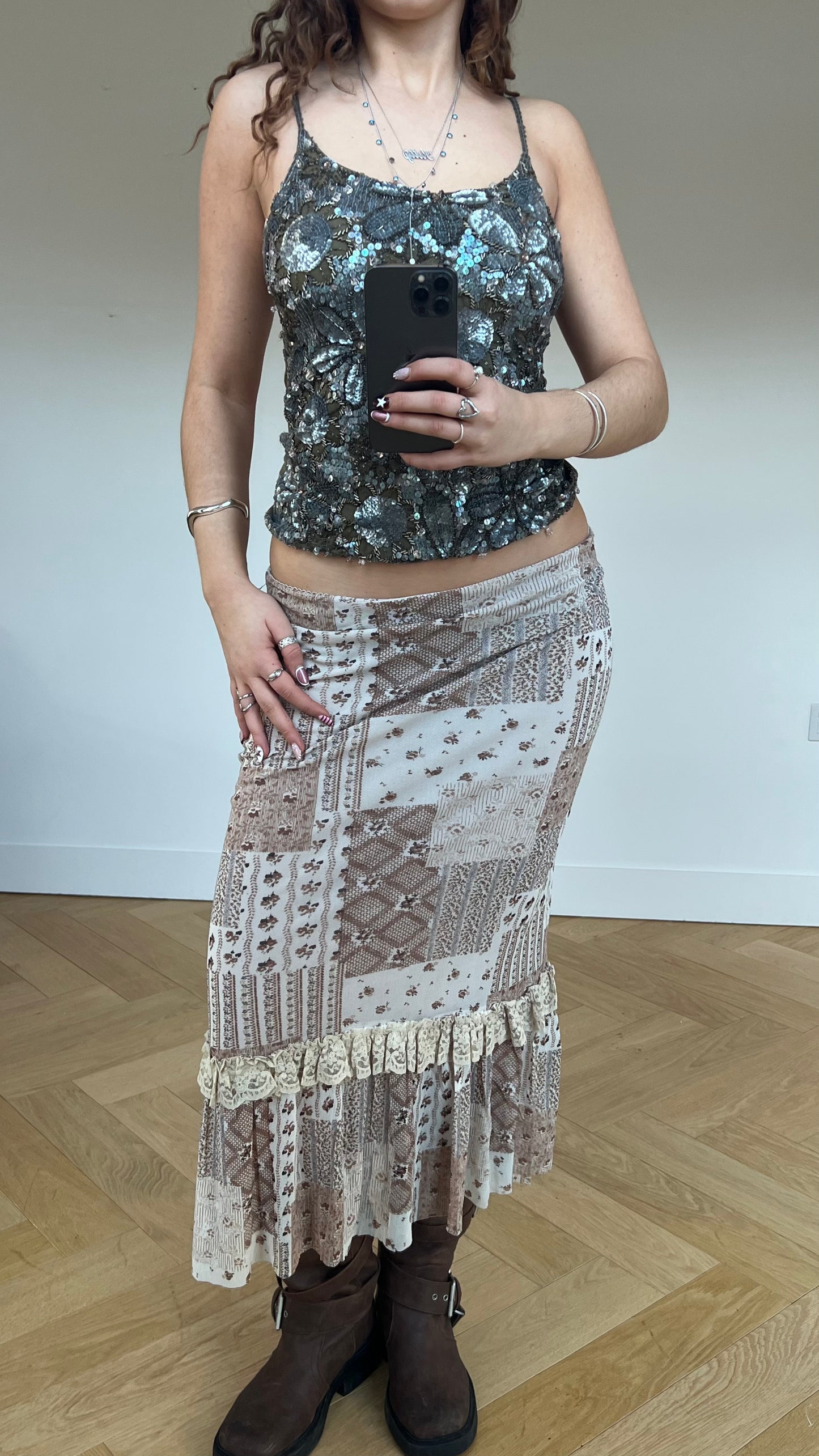 00s brown patchwork lace maxi skirt- size L