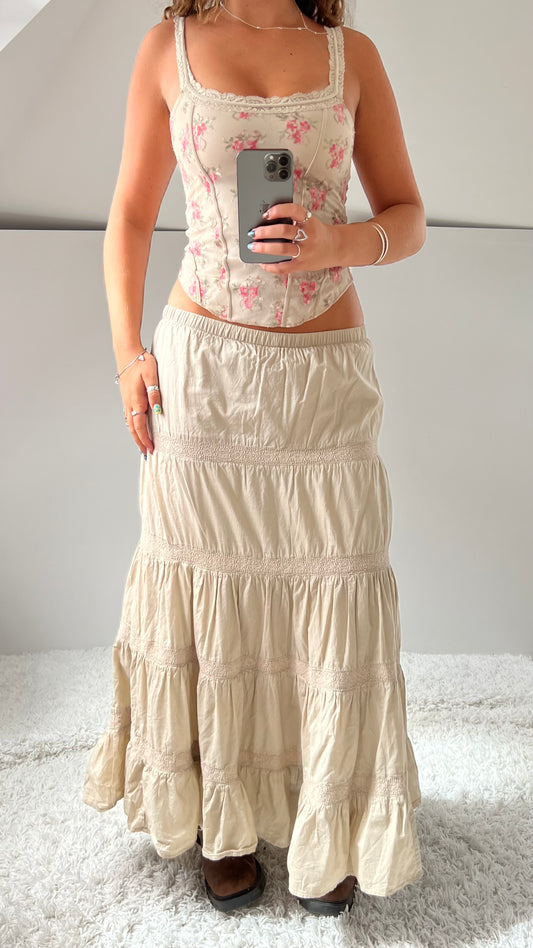 00s beige tiered maxi skirt- size S