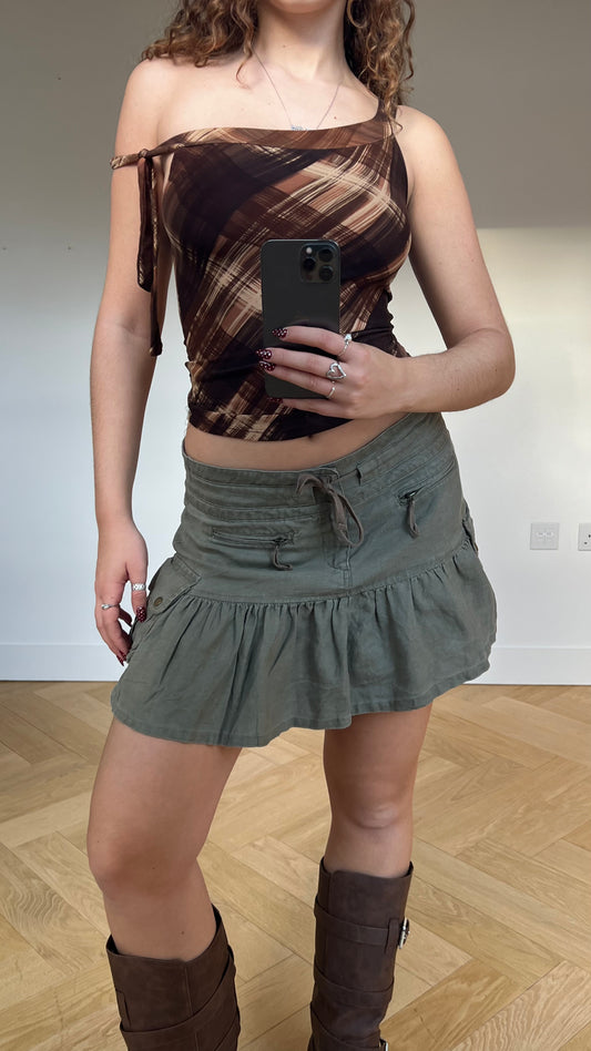 00s khaki cargo skirt- size M