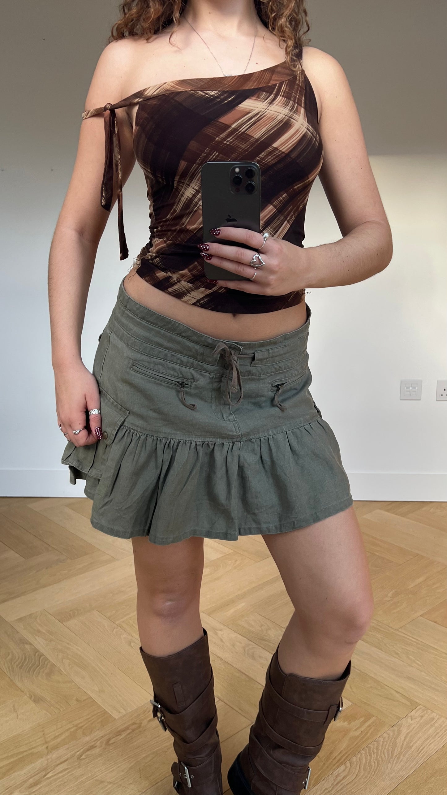 00s khaki cargo skirt- size M