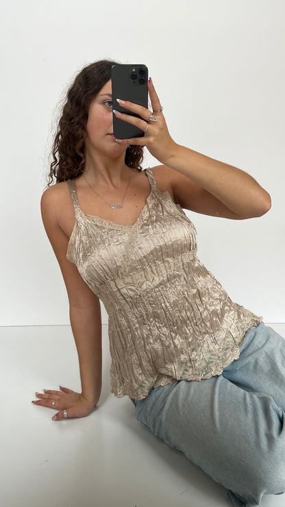 00s gold crochet cami- size XL