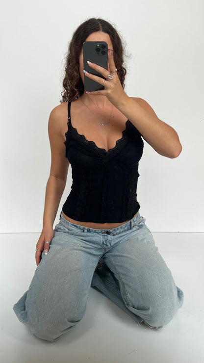 00s black lace cami- size S