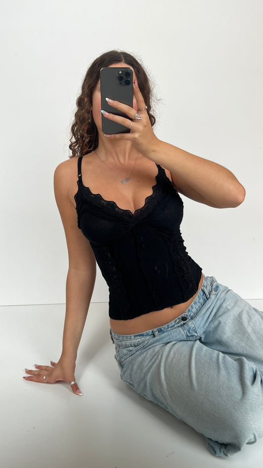 00s black lace cami- size S