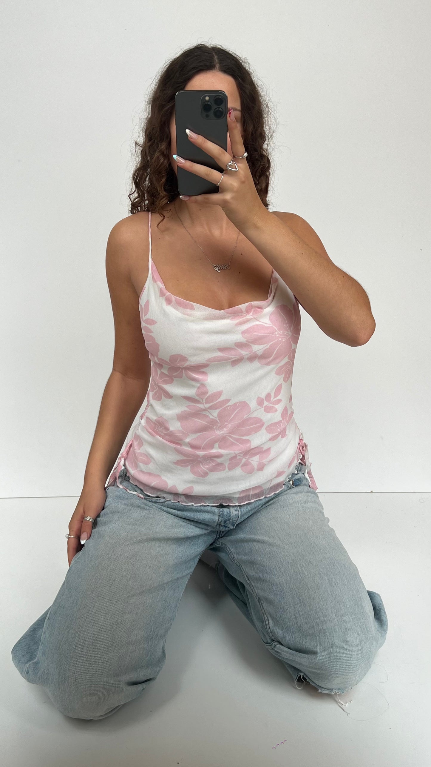 00s white pink floral cami- size L