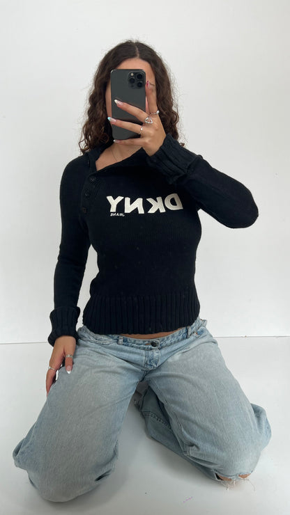 00s DKNY black jumper- size L