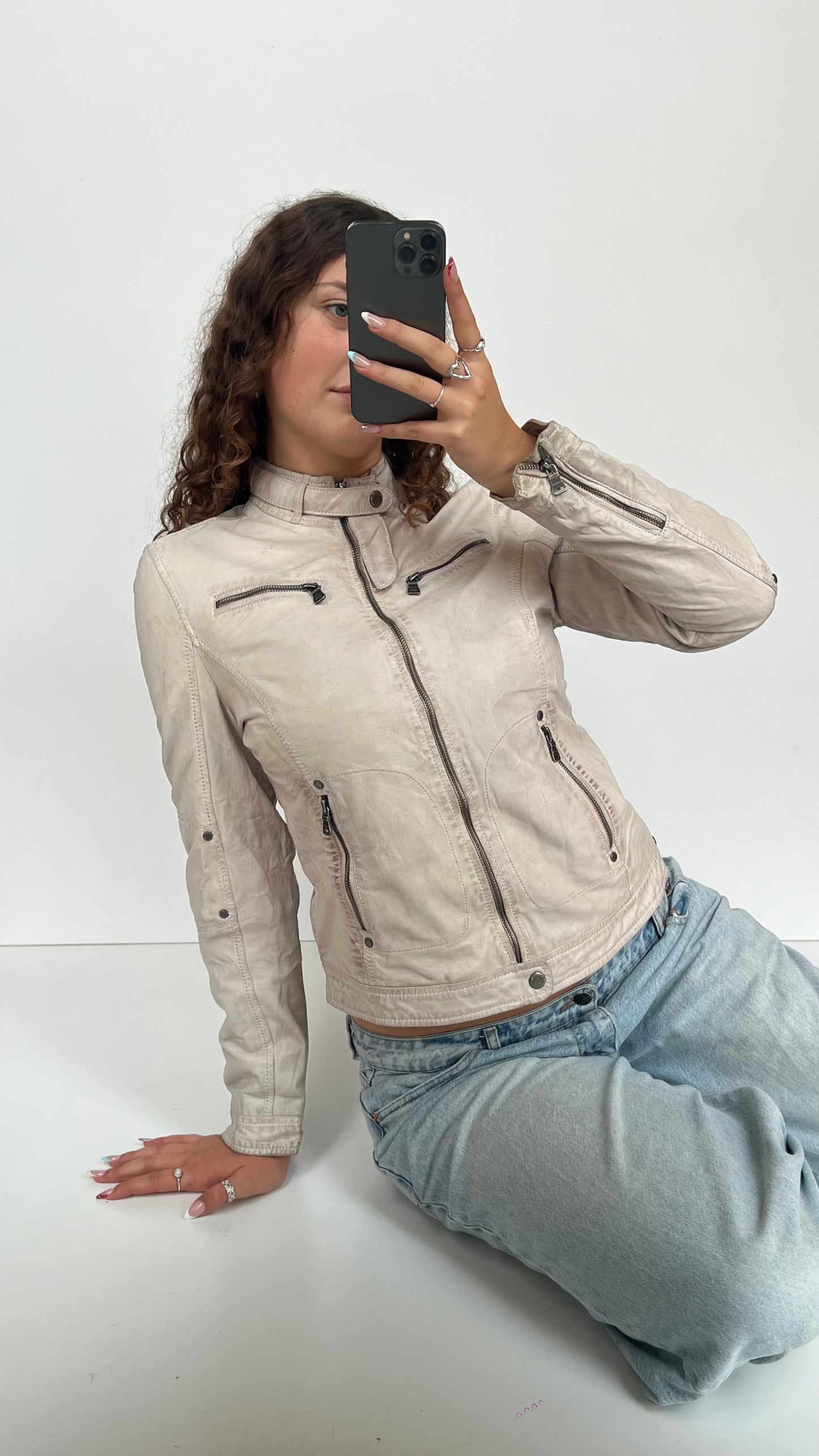 00s white leather jacket- size M