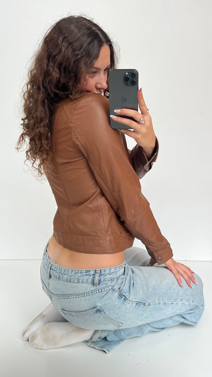 00s brown leather jacket- size M