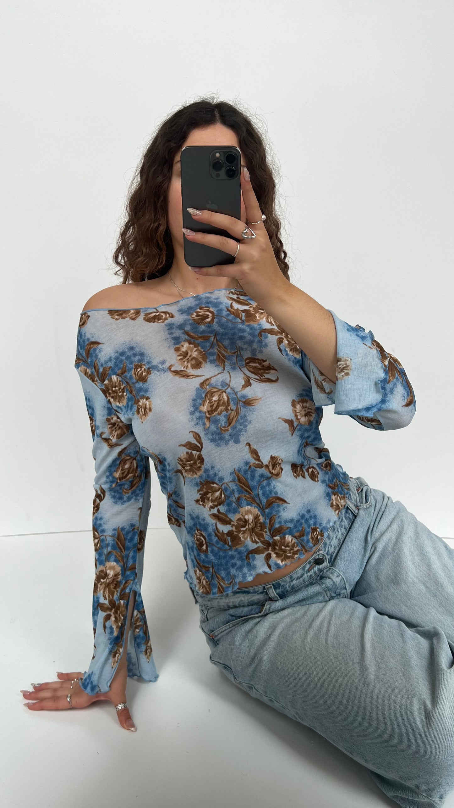 00s blue floral top- size L