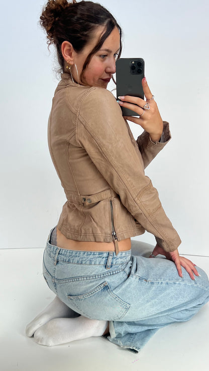 00s brown leather jacket- size M