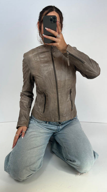 00s khaki leather jacket- size L