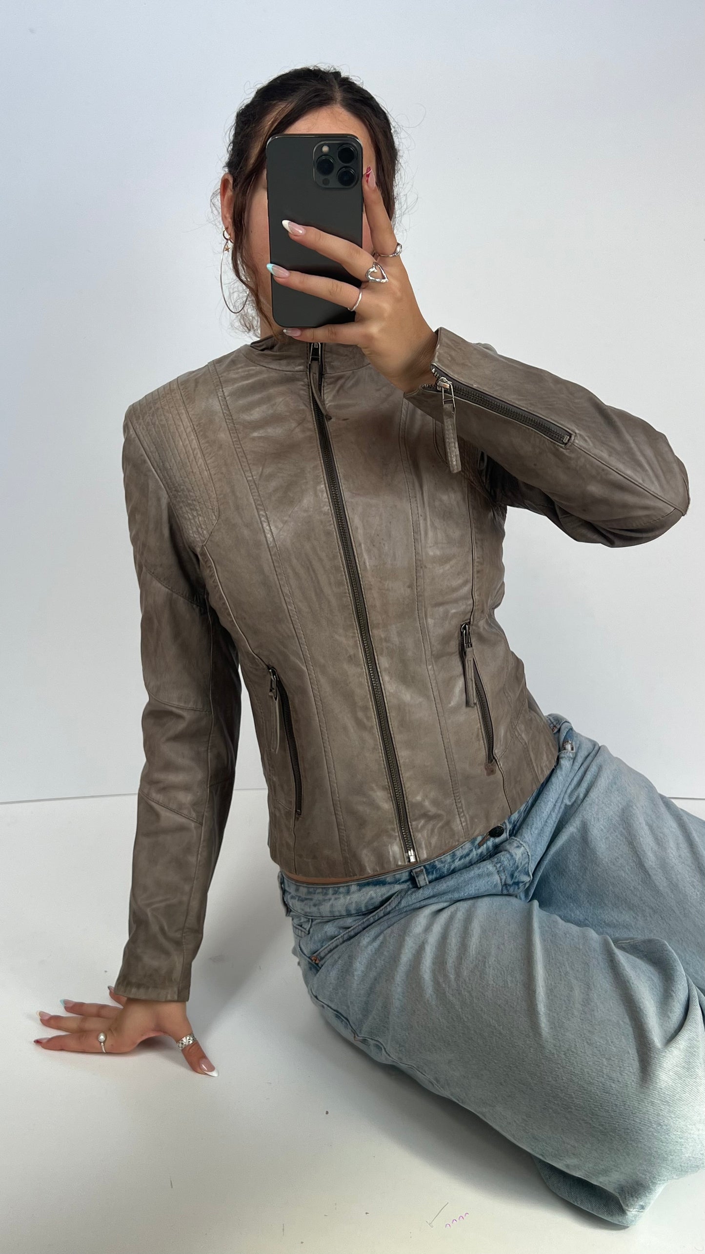 00s khaki leather jacket- size L