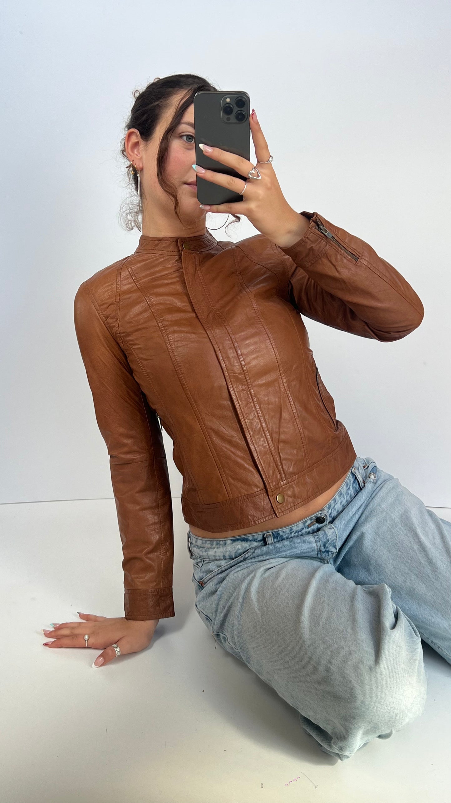 00s brown leather jacket- size M