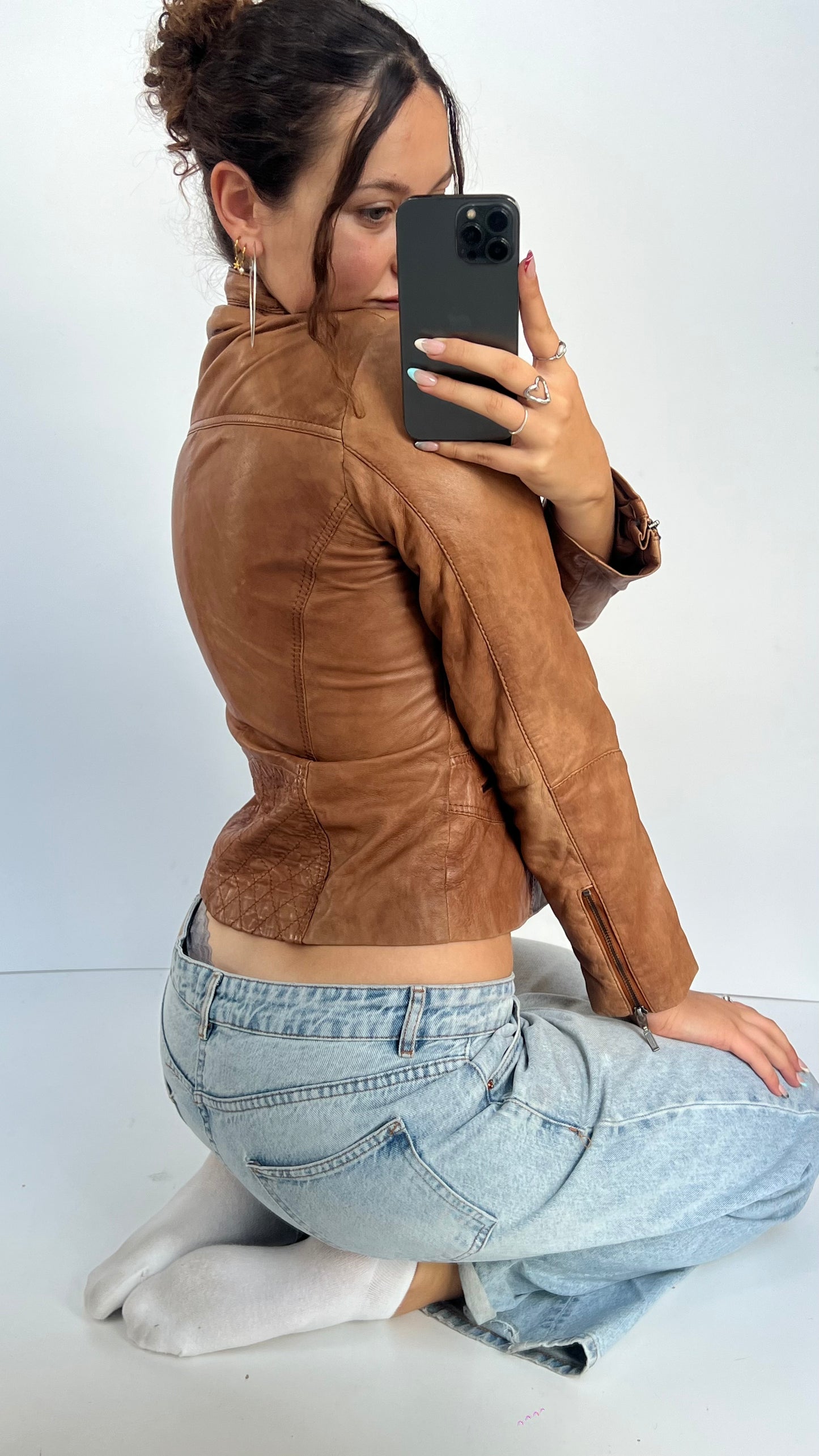 00s brown leather jacket- size M