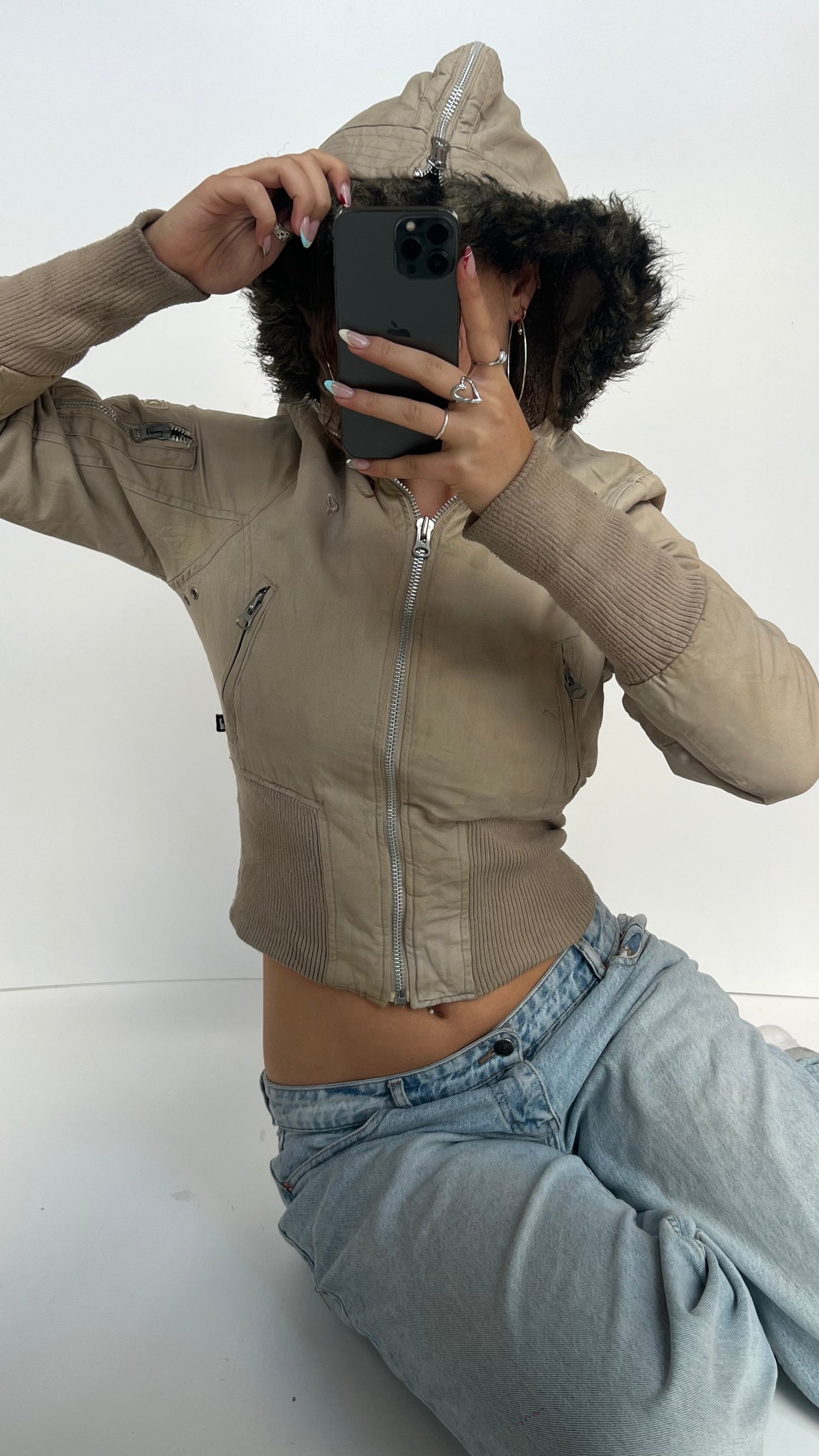 00s beige cinch jacket- size M