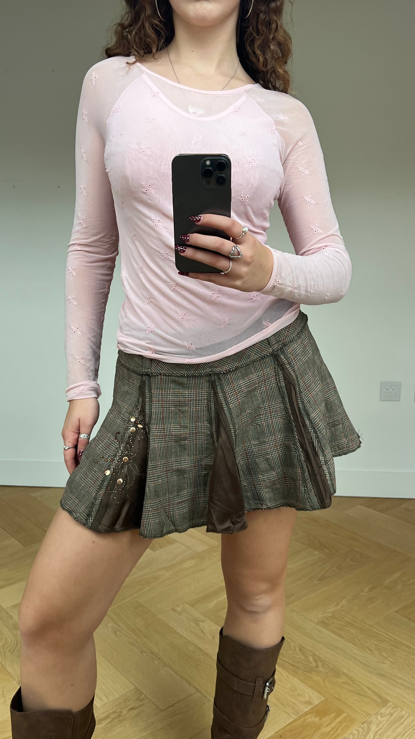 00s brown plaid mini skirt- size S