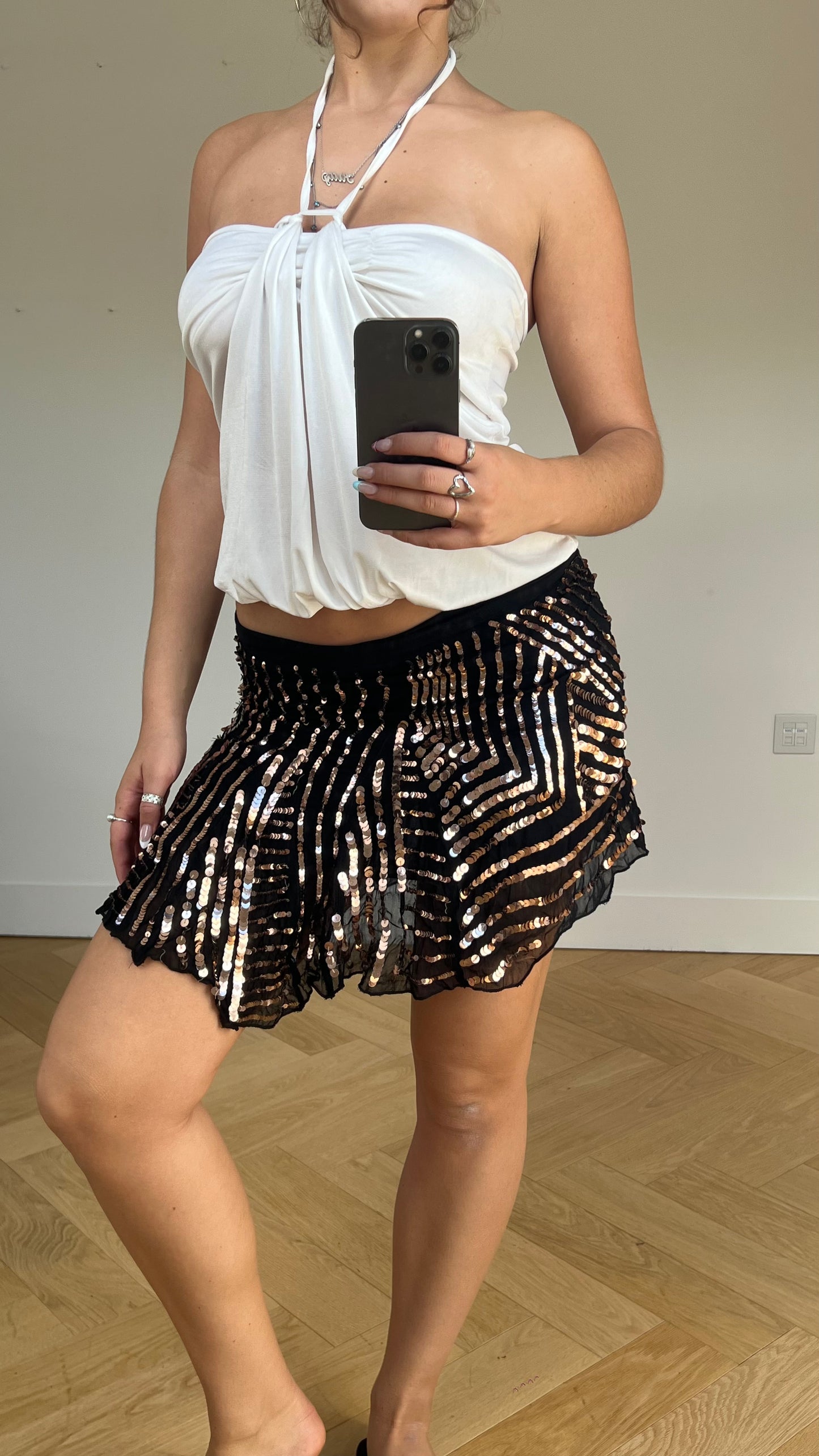 00s black sequin mini skirt- size M