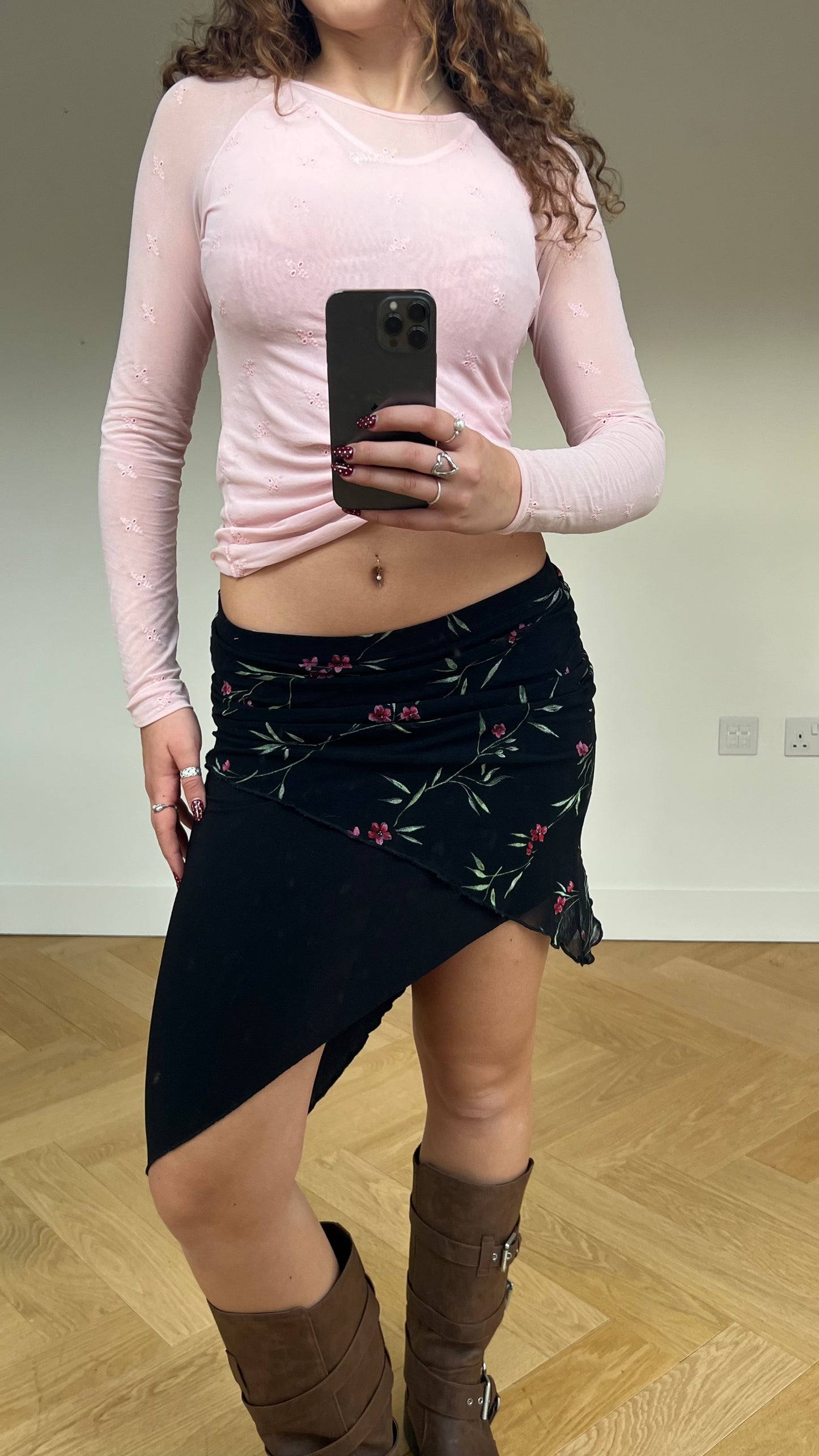 00s black floral midi skirt- size S