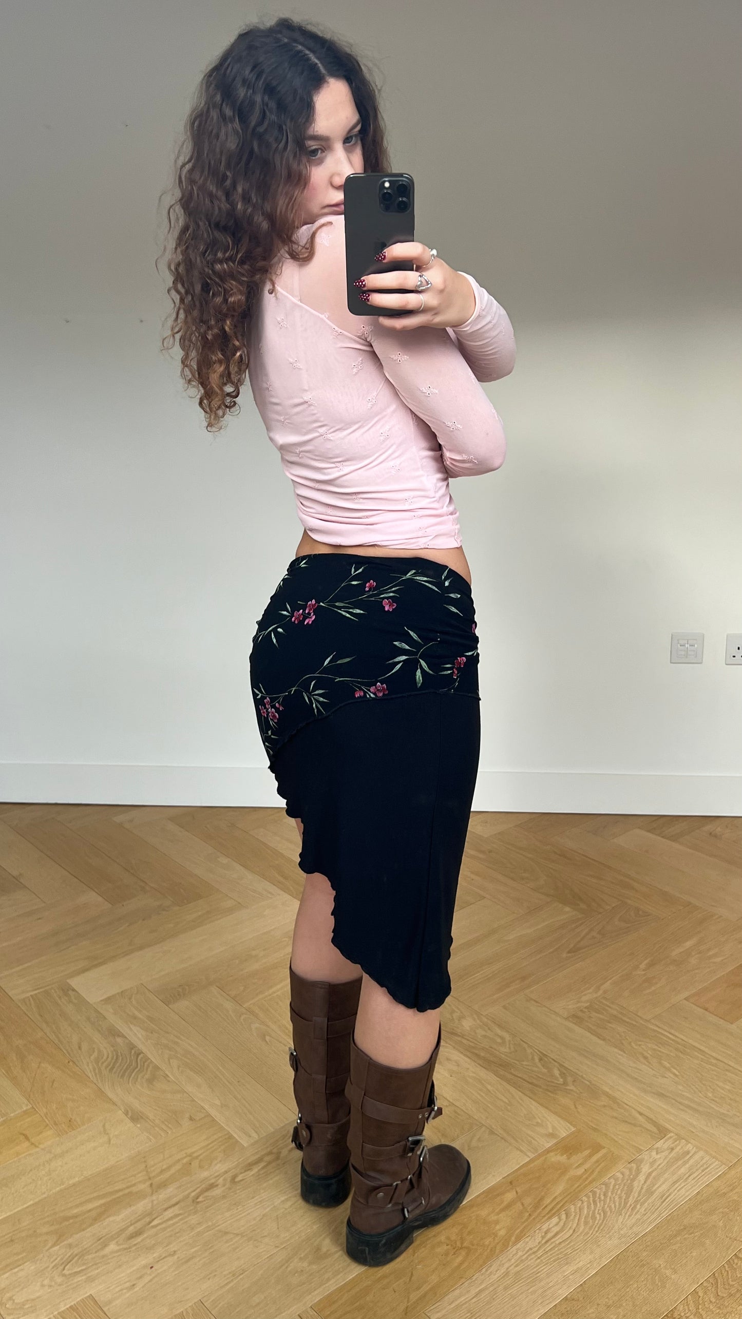 00s black floral midi skirt- size S